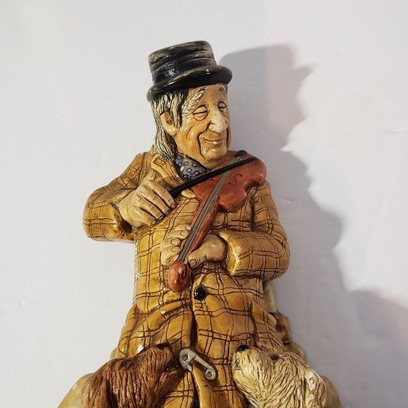 Vintage Made in Congleton England Chalkware Tramp with Dogs Wall Hanging Decor - Picture 2 of 12